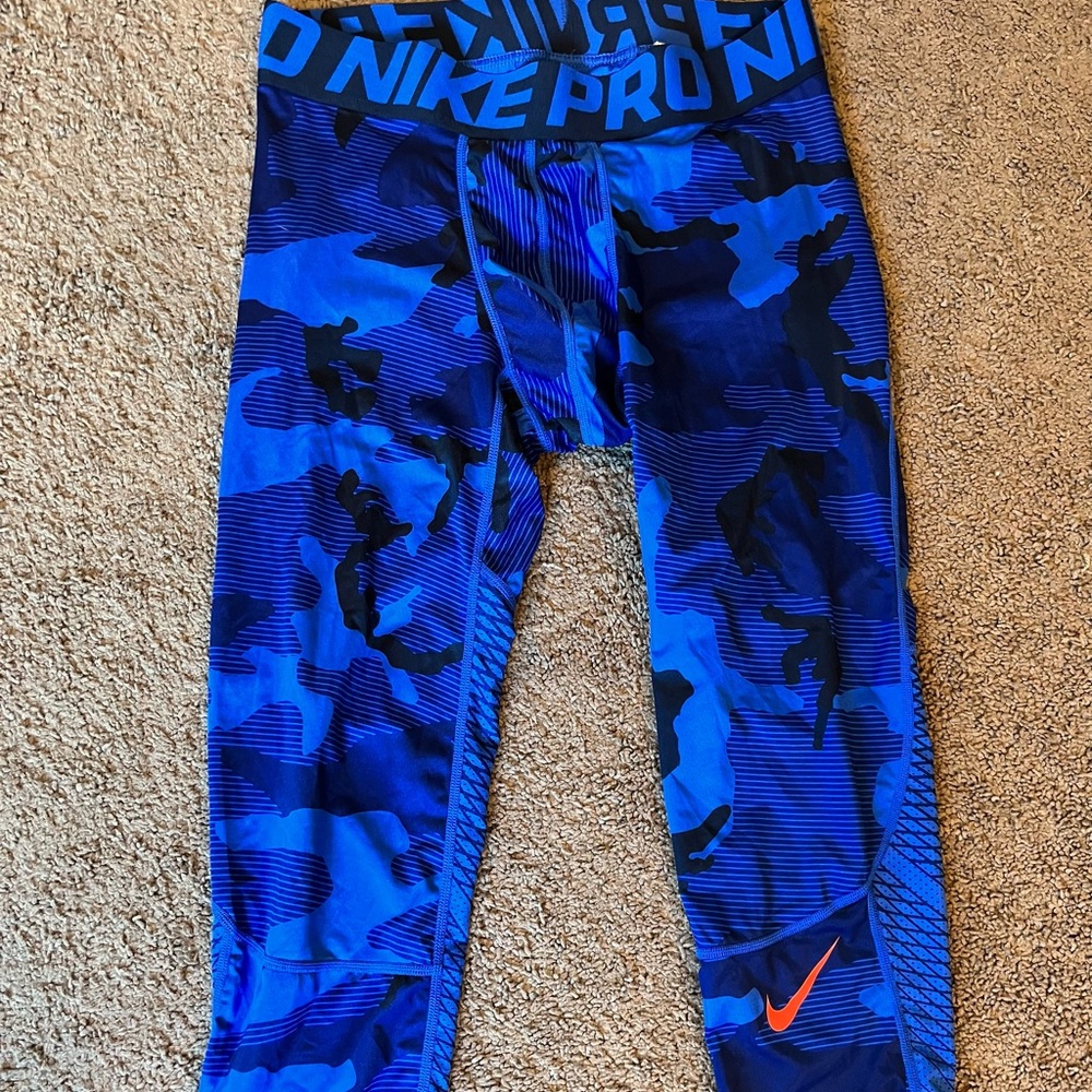 Nike Pro Young Men’s blue Camo 3/4 Leggings size Large
